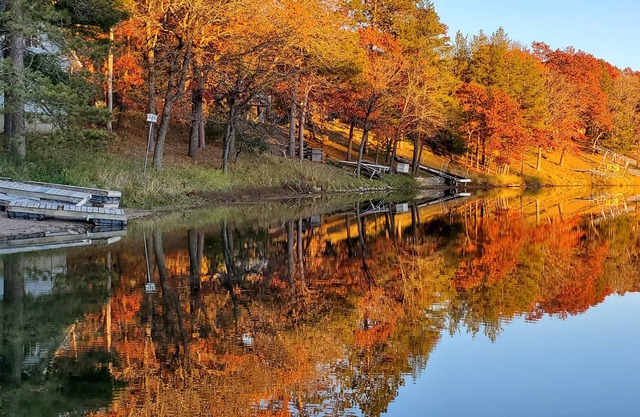 Enjoy the Fall Colors from our "Lake Home", perfect spot for a quiet retreat