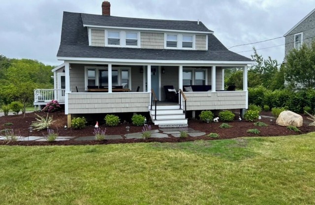 Enjoy the relaxing views at Oceanview Cottage