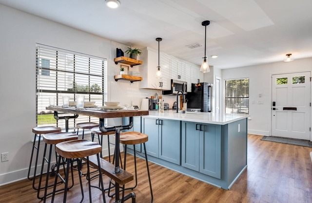 Enjoy vibrant beach life in our stylish townhome, the perfect place for beach time, great food, fun!