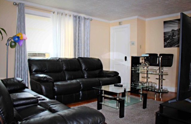 ENTIRE 2BR APARTMENT IN A NICE QUIET NEIGHBORHOOD!