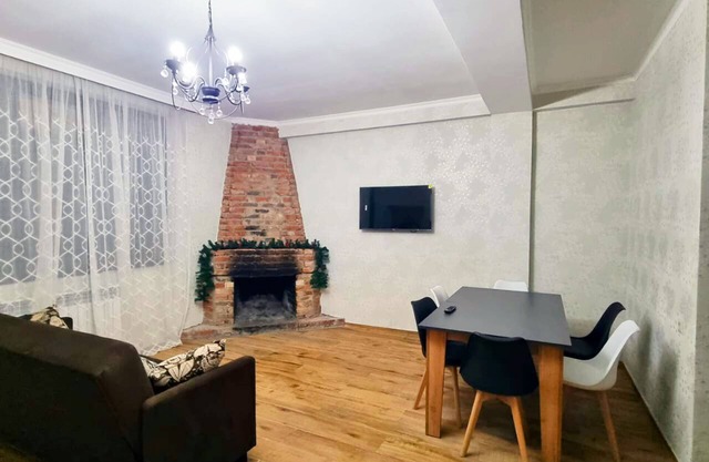 Entire 3 Bedroom Cottage for up to 8 people at Skii Resort and in Nature.