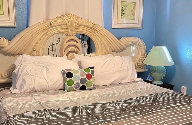 Entire Home mins Siesta Key/closed to downtown