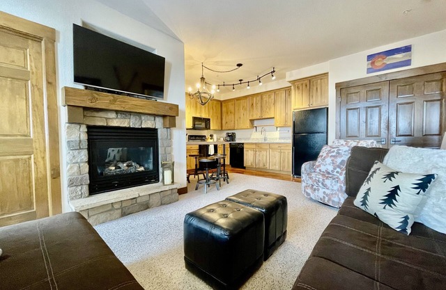 Entire Ski Condo Granby Ranch