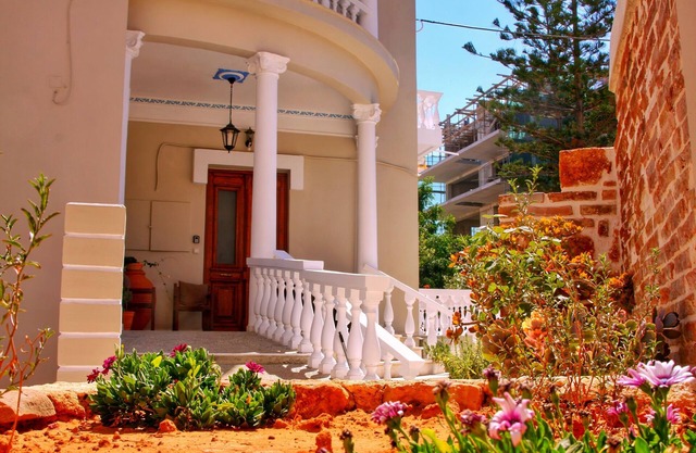 Epavlis Rodon Free Private Parking 3 Minutes to Sandy Beach
