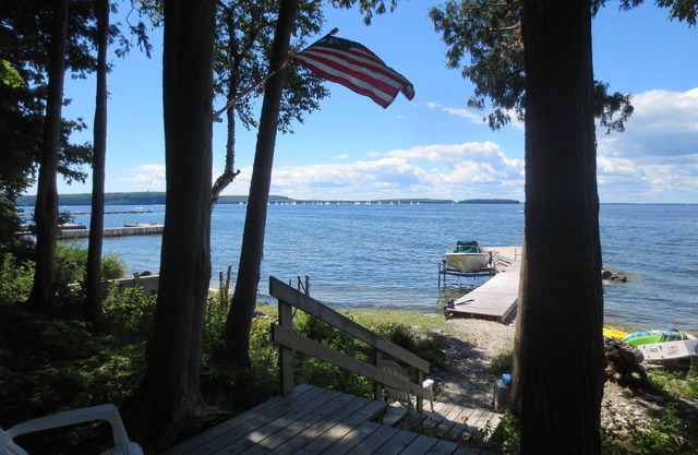 Ephraim Waterfront Cottage With A Private Dock On Green Bay