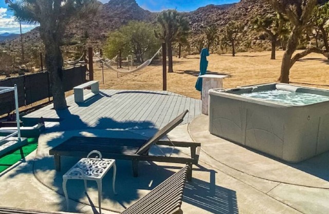 Epic Views, Huge House, Acres of J-Trees to explore + Hot Tub, Pool, AC & Golf!