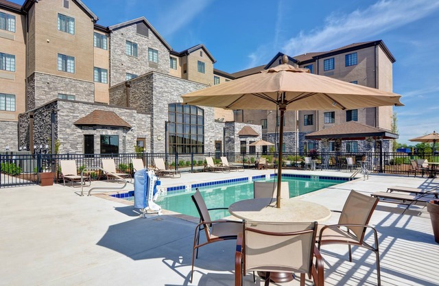 Equipped Queen Studio | Free Breakfast, Business Center + Fitness Center Access