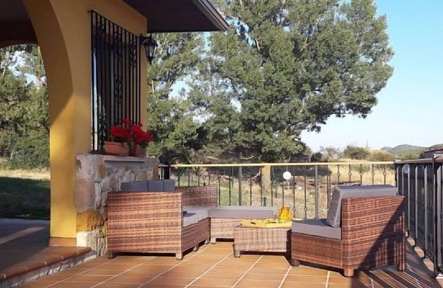 Eras de la Cabizuela House (full rental) for 7 people VuT-09/071
