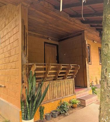 Escape Natural Farm Stay - Woodhouse 2