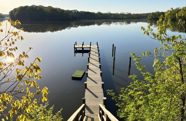Escape to Goose Landing: Your Waterfront Retreat in Chestertown!