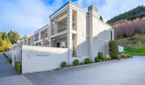 Esplanade Villa 16