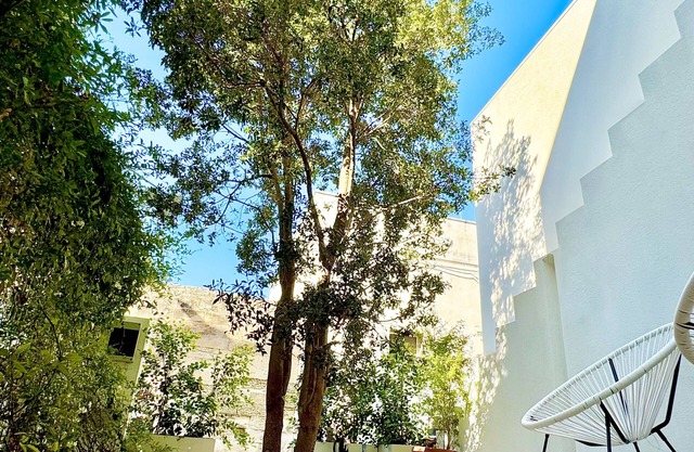 Eufonia will welcome you in a relaxing environment in the center of Lecce