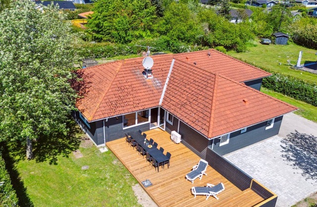 "Eunice" - 850m from the sea by Interhome