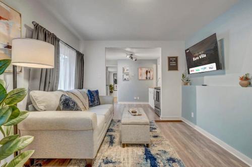 Euro Villa - Walkable Location Scenic Views