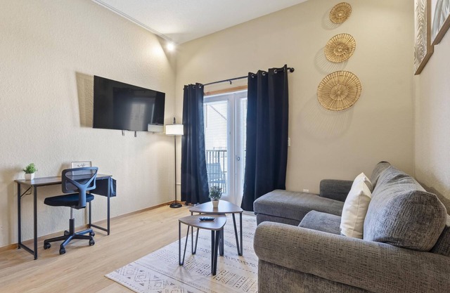 European Village King Suite Retreat: Unwind, Explore, Beach, Work!