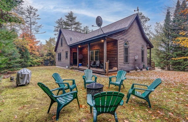 Evergreen Escape | 4 Bed, 3.5 Bath