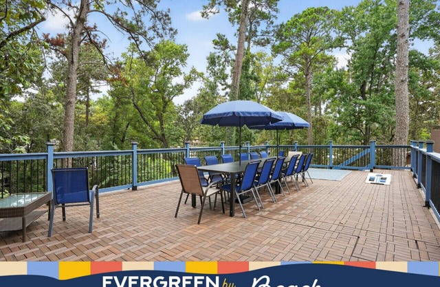 Evergreen Estate- Lakeview/Fishing/Peaceful