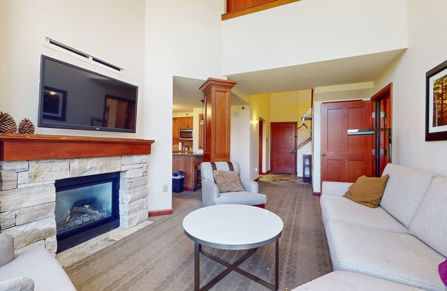 Everline Resort & Spa ski-in/ski-out condo with elevator, pool, hot tub, & spa