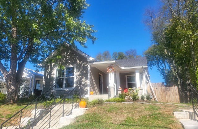 Every Day is a Holiday in Nash - Full Furn 3BR 2 Ba Home in Germantown/Salemtown