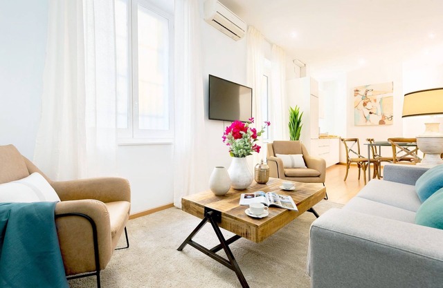 Excellent 2 bedrooms duplex in Santa Cruz Quarter. Lope de Rueda