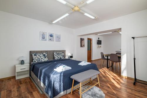 Excellent 2BR Flat In downtown