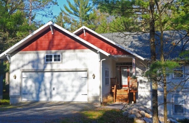 Excellent 5 Bedroom Home; Close to Lake Michigan!