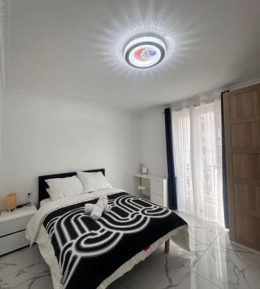 Excellent Appartement Rénové au Cœur de la Capitale