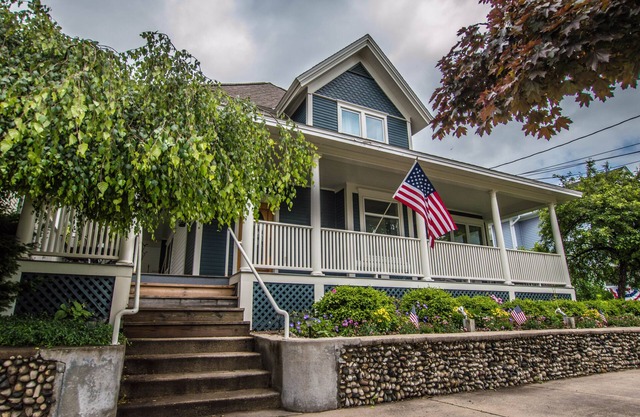 Exceptional Downtown Main Street, Harbor Springs