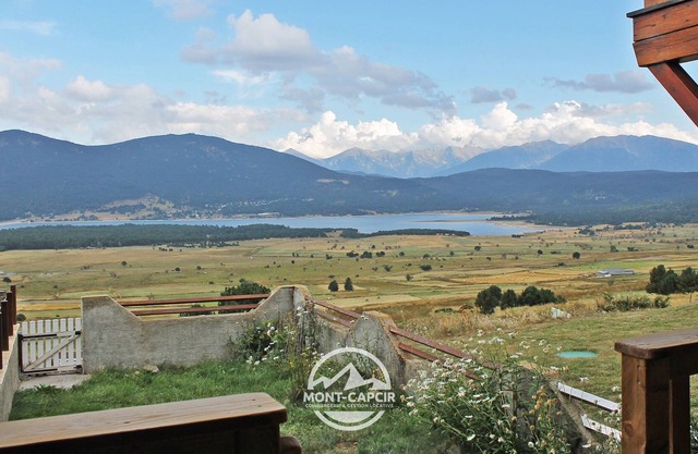 Exceptional view of the mountains and Lac de Matemale