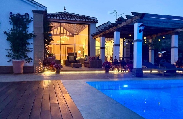 Exclusive Country Villa with Stunning Views & Infinity Pool