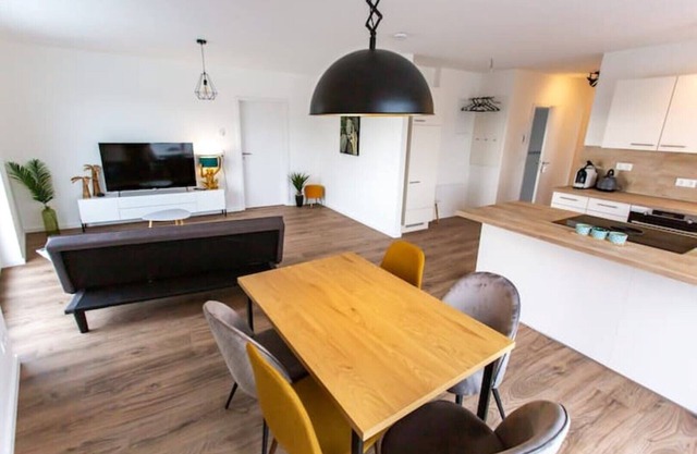 Exclusive COZY 3-room penthouse with large roof terrace *near Europa Park*