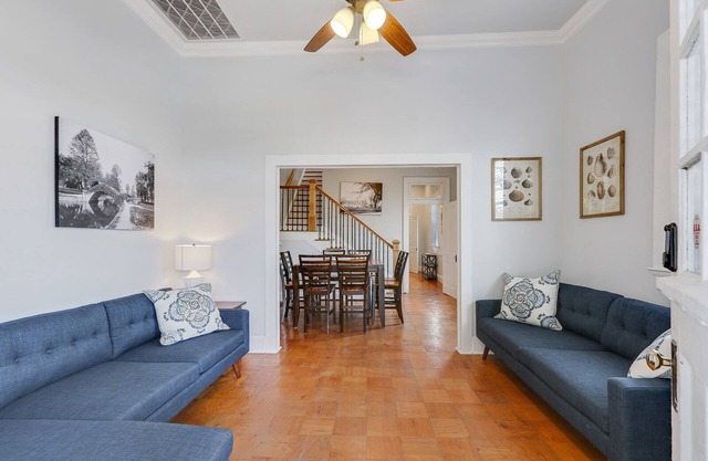 Exclusive Gem/Greenway & Streetcar Nearby