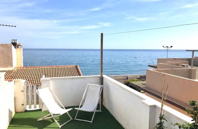 Exclusive Penthouse on the beach facing the sea