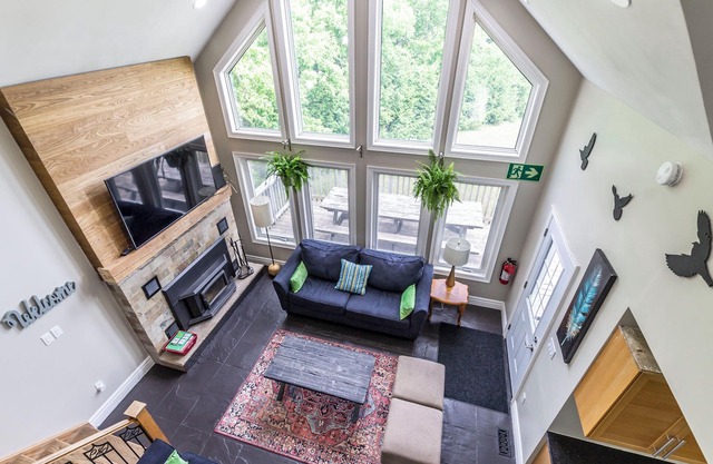 Executive Blue Mountain Chalet