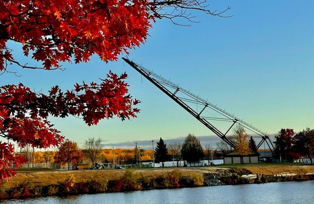 Experience fall along the beautiful Chippewa River