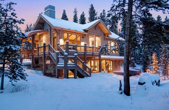 Experience stunning mountain views at Sunrise Ski Haus.
