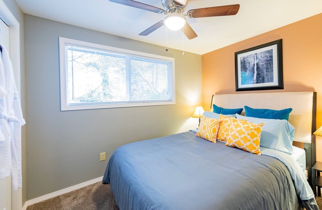 Explore Bellingham, minutes Airport WWU & Downtown