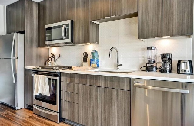 Explore Peachtree Str | Petfriendly 1BR w/Outdoor Pet Park
