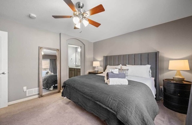 Extended Stay- Theater Room, Workspace, and Grill