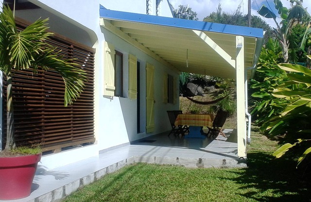 F2 air-conditioned with ocean view