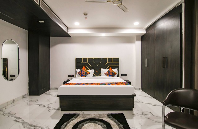 FabHotel Sky Suites Karkardooma