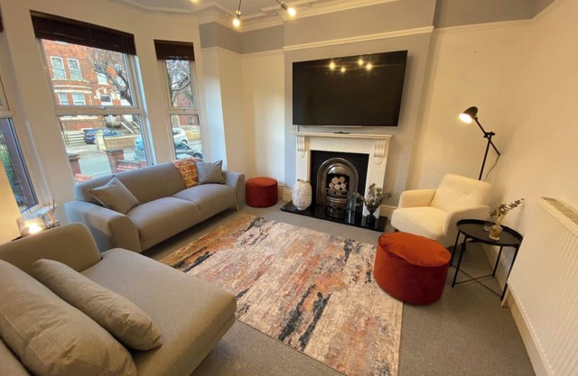 Fabulous 4 Bedroom Home in Manchester