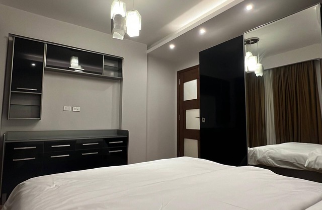 Fabulous 5-bedroom villa with AC in Giza Governorate