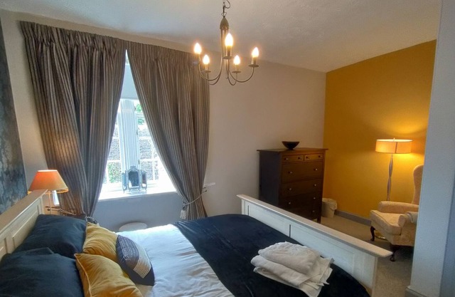 Fabulous Castle apartment in Old Town Stirling