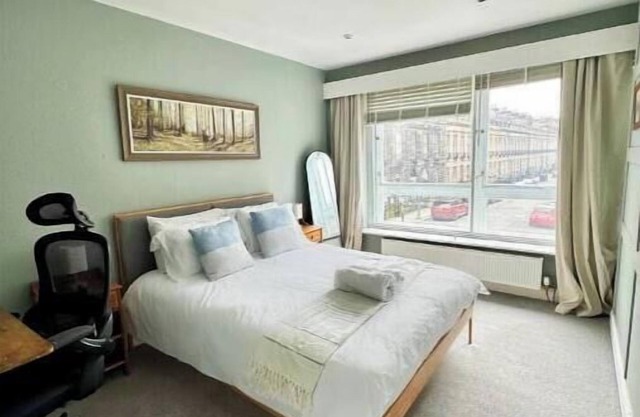 Fabulous City Centre 4-Bed Retreat