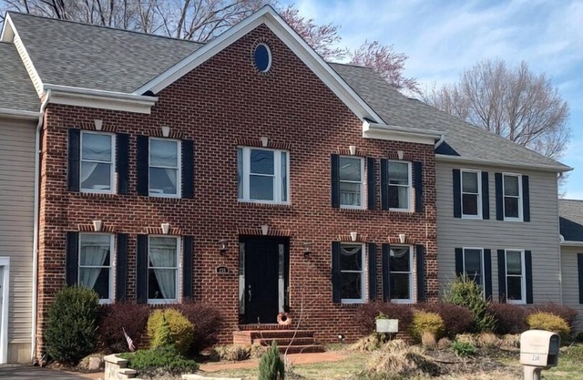Fabulous Colonial in Cloverfields on Kent Island! Beautifully Furnished 4 Bedroom Rental on the Eastern Shore!
