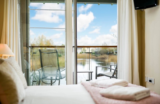 Falcon House (CW73), Lower Mill Estate, Cotswolds