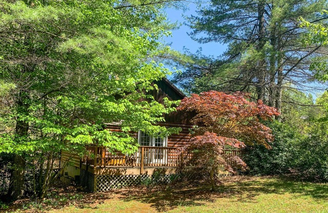Fall in Love Again at Edelweiss This Sept in the Carolina Mountains