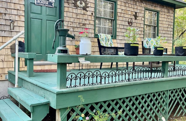 Fall season vacation rental near Acadia National Park and Downeast Scenic Byway