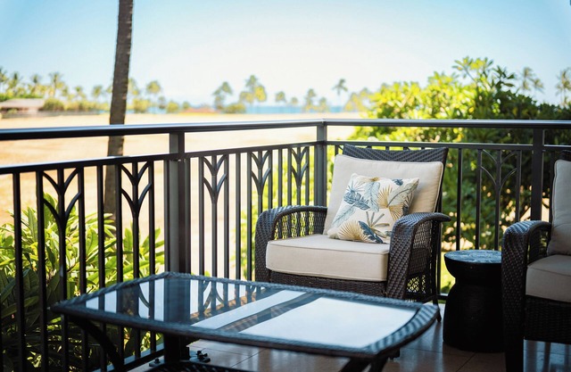 FALL SPECIAL ~ Family Friendly w/Ocean Views in Tropical Paradise